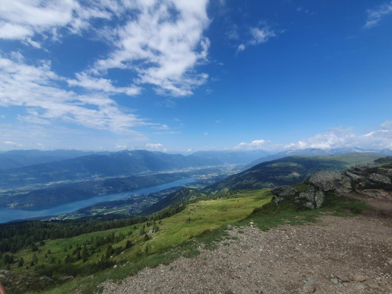 Haus Kraller-Urlaub Mit Seeblick Apartman Millstatt Kültér fotó