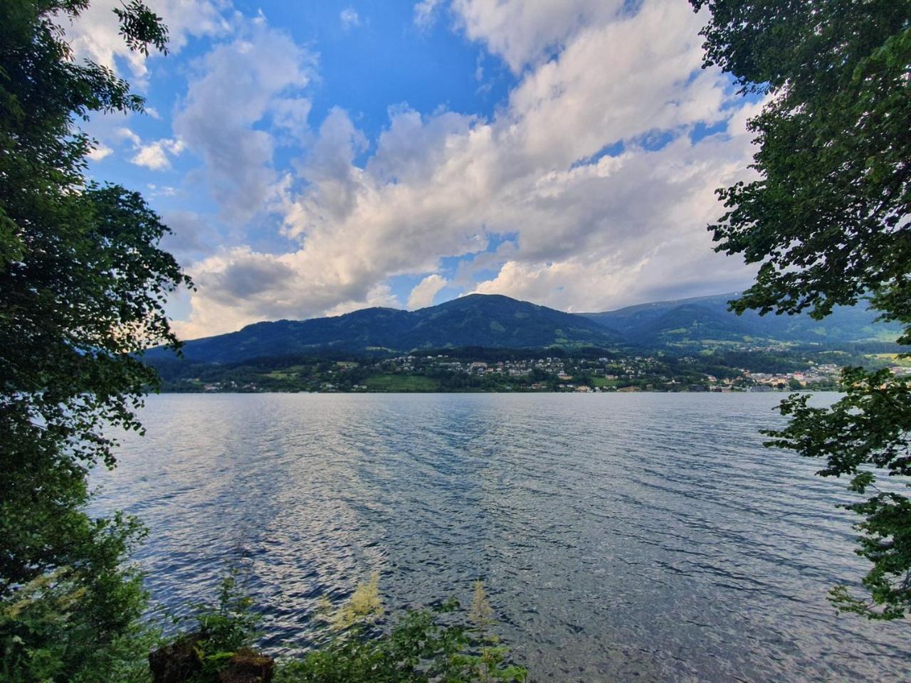 Haus Kraller-Urlaub Mit Seeblick Apartman Millstatt Kültér fotó